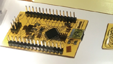 A 3D printer that can be used to create embedded circuit boards-01